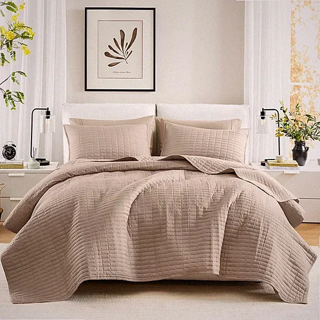 Comfort Spaces Kienna Quilt King/Cal King(104"x90"), Taupe