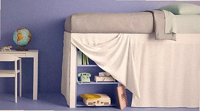 Room Essentials Raised Dorm Room Bed White Bed Skirt w/ 42" Drop -- 39" x 80"